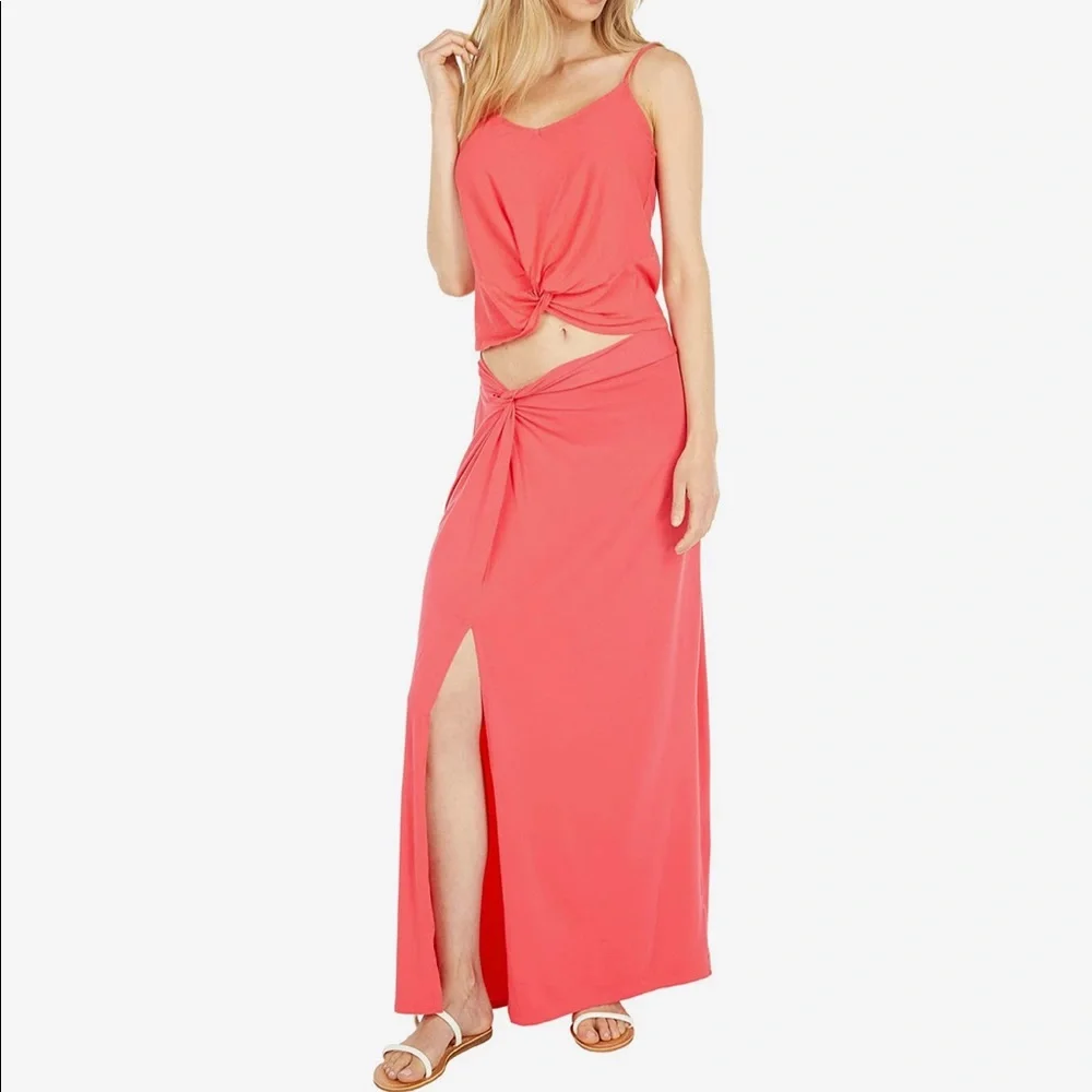 bobi Los Angeles
Lightweight Jersey Knot Front Cami size Large in Rasberry - Picture 2 of 6